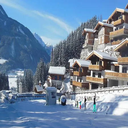 Holiday home In Neukirchen Near Wildkogel Arena Neukirchen am Grossvenediger