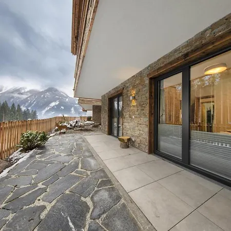 Holiday home In Neukirchen Near Wildkogel Arena *