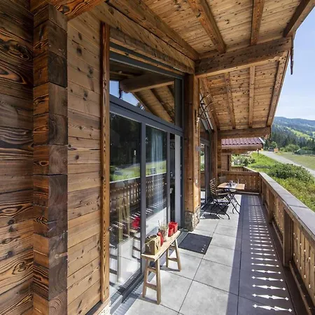 Holiday home In Neukirchen Near Wildkogel Arena Neukirchen am Grossvenediger